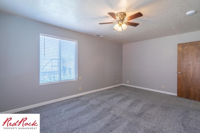 Building Photo - 3 Bedroom Home with Red Rock Views and Community Pool