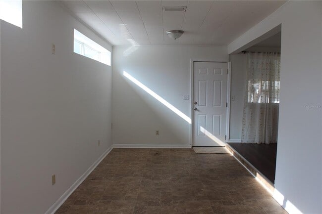 Building Photo - 515 Druid St