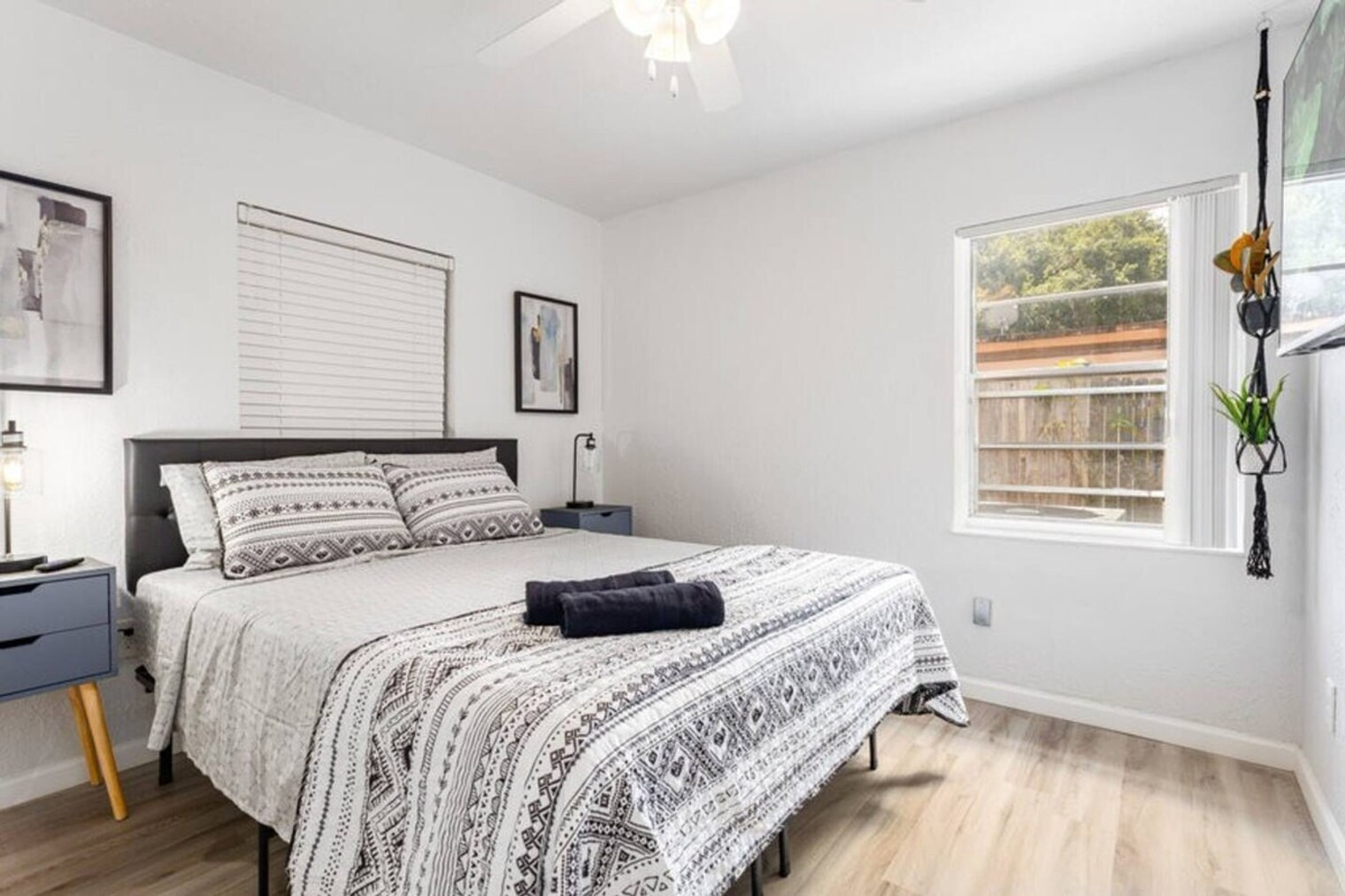 Building Photo - 1211 Co Rd 431