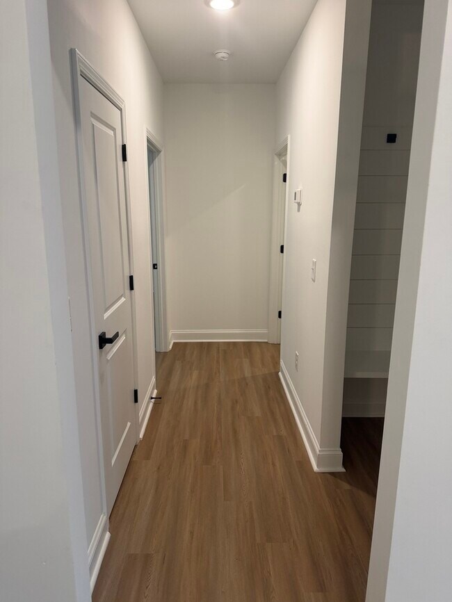 Building Photo - 226 Dunnbrook Dr