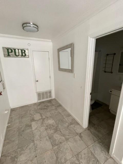 Building Photo - 208 Medina St
