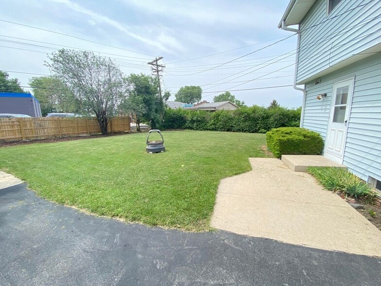 Backyard - 609 Gascoigne Dr