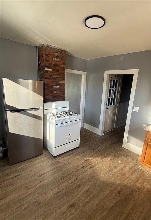 Building Photo - 12 Cushing St