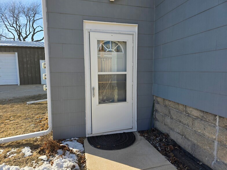 Building Photo - 1346 Lincoln Ave