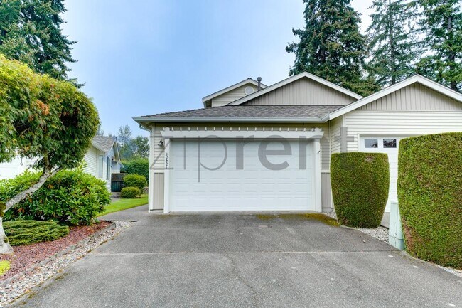 Building Photo - 12421 63rd Ave E