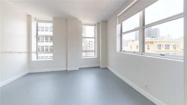 Building Photo - 111 E Flagler St