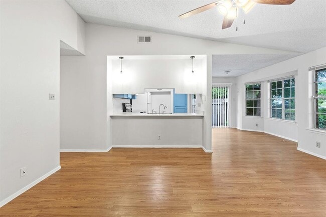 Building Photo - 9902 Brasher Dr