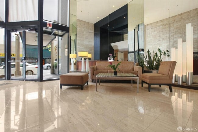 Building Photo - 900 Bush St