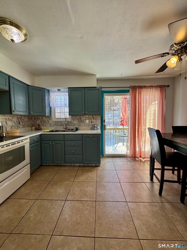 Building Photo - 12-16-16 Scuppo Rd