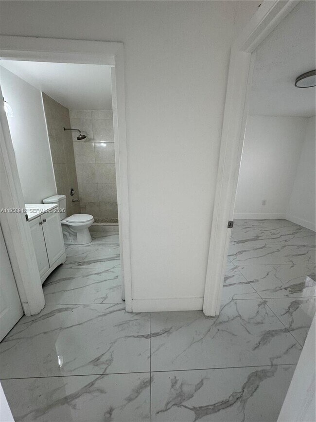 Building Photo - 8851 NW 119th St