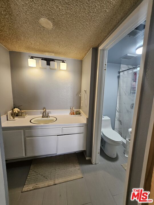 Building Photo - 21605 Villa Pacifica Cir