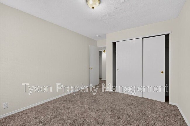 Building Photo - 5905 Night Whisper Rd NW