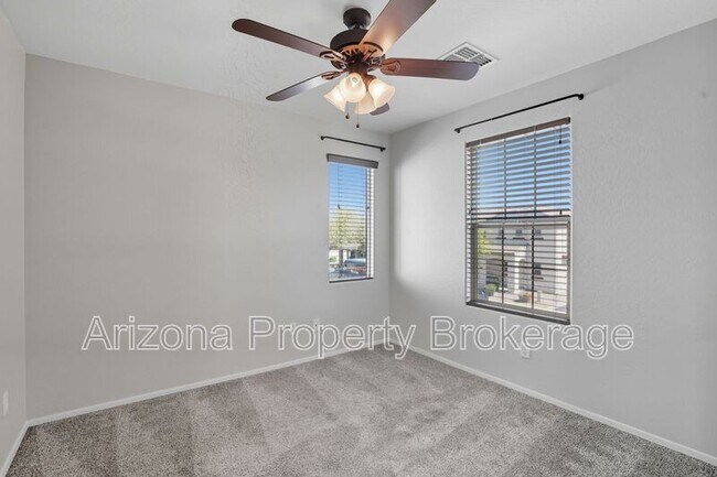 Building Photo - 2258 S Buckaroo Trail