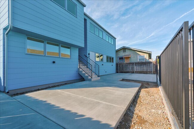 Building Photo - New 2 Bedroom Home in Historic Sherman Heights - Available For Immediate Move-In