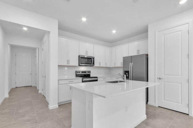 Building Photo - 2880 SE Federal Hwy