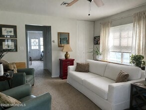 Building Photo - 1211D Shetland Dr