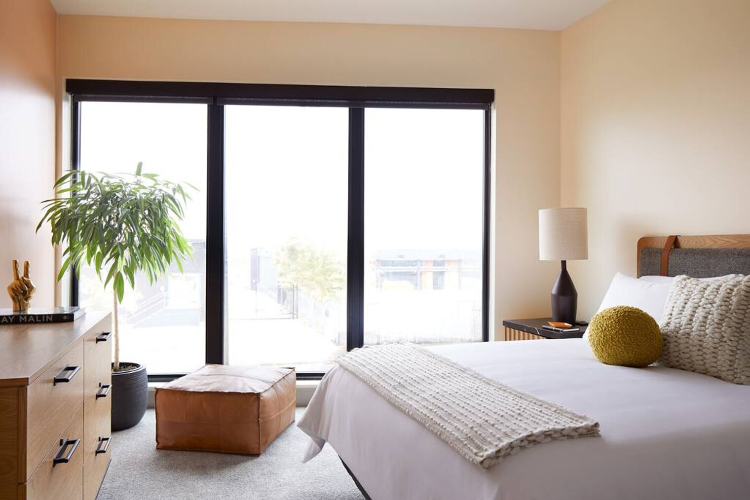 Building Photo - 1050 Brady Ave NW