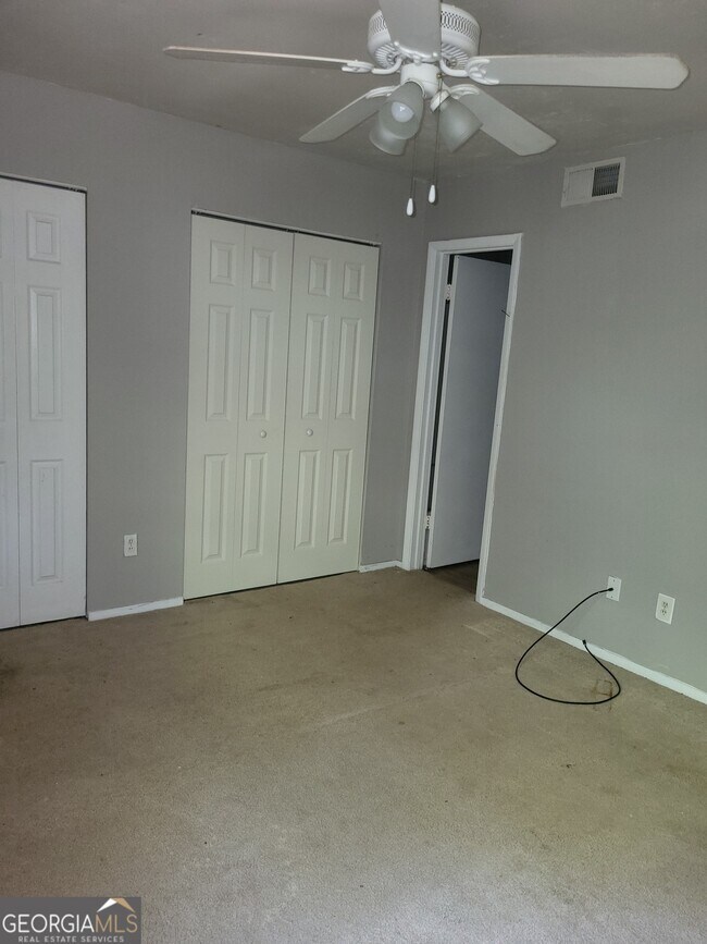 Building Photo - 6330 Holcomb Way