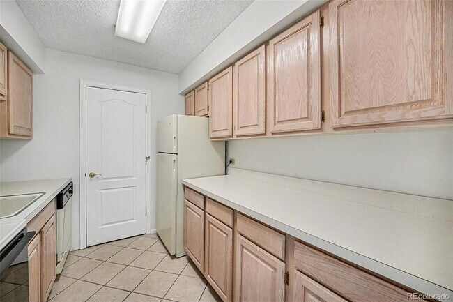 Building Photo - 1020 15th St