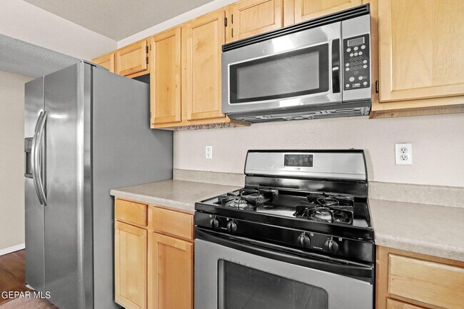 Building Photo - 10822 Elise St