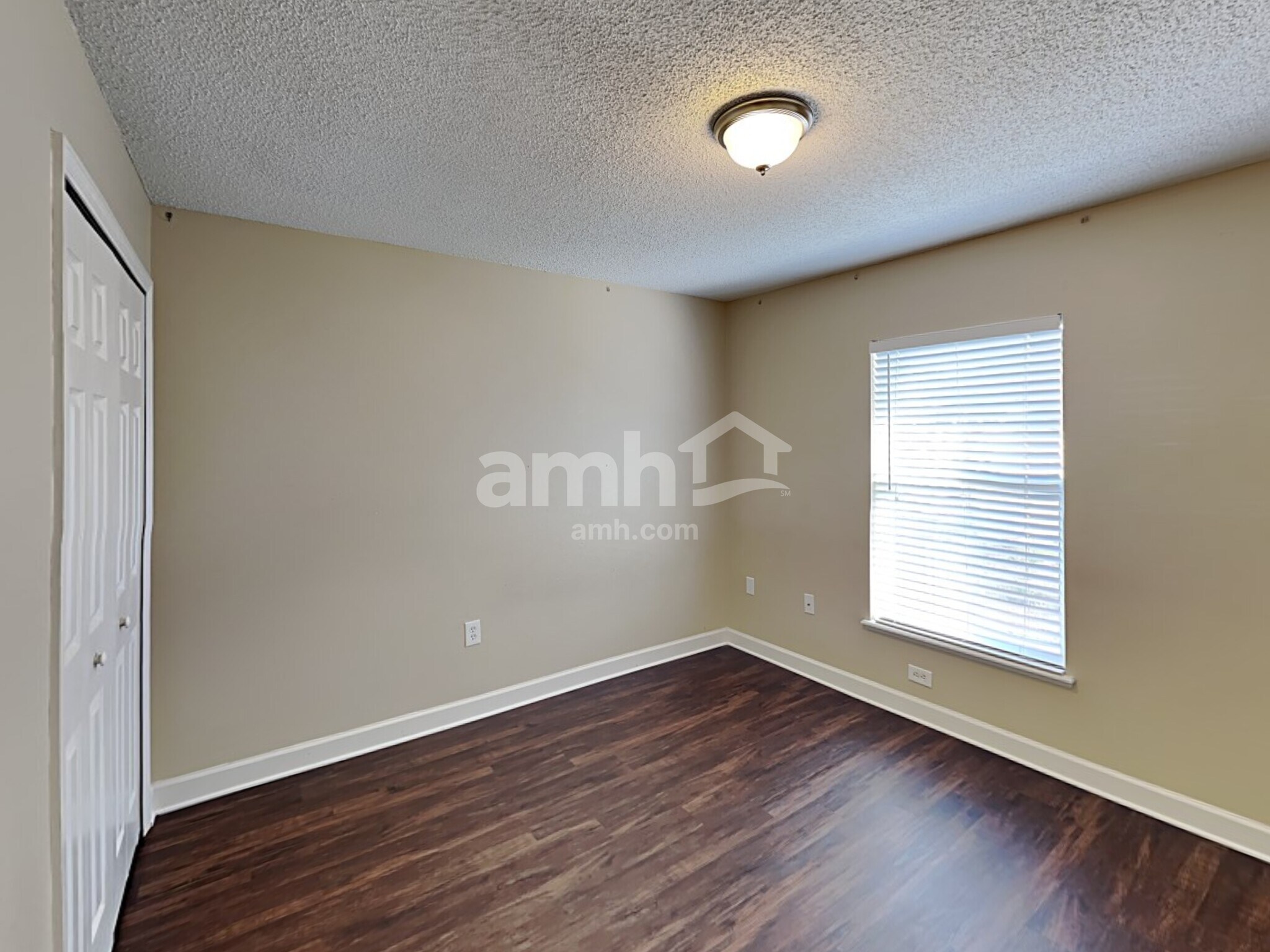 Building Photo - 24746 Mary Beth Ct