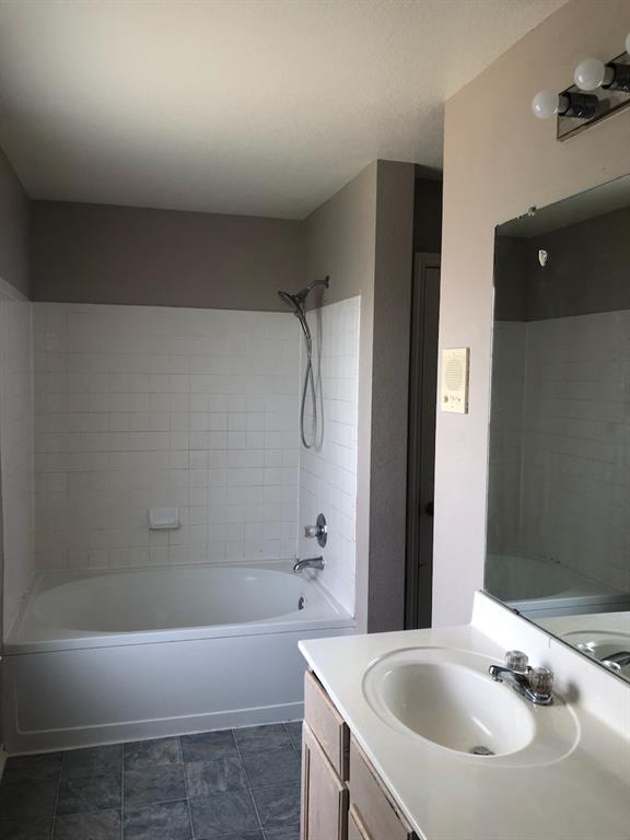 Building Photo - 310 Crossland Cove