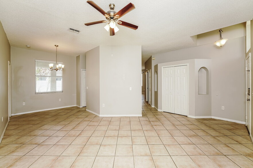 Building Photo - 55 Alicante Ct