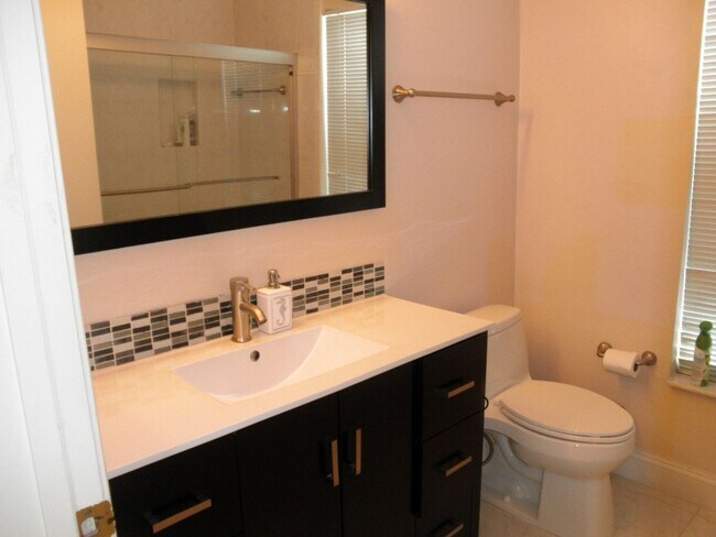 Building Photo - Caldwell Heights In Boca Raton