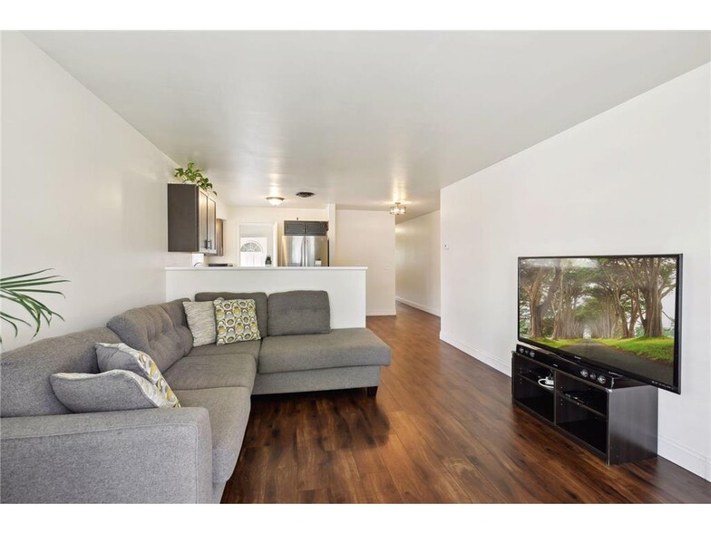 Living room - 6239 Xerxes Ave S