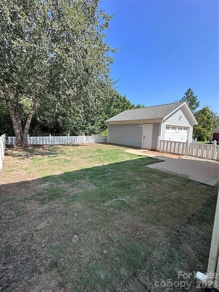 Building Photo - 732 Inwood Hill Dr