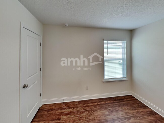Building Photo - 237 Onate Cir