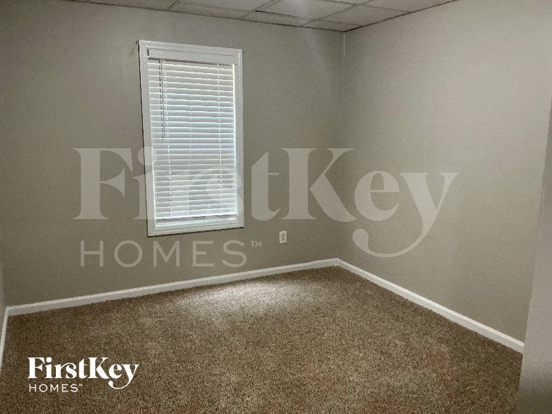Building Photo - 1303 Post Oak Ct