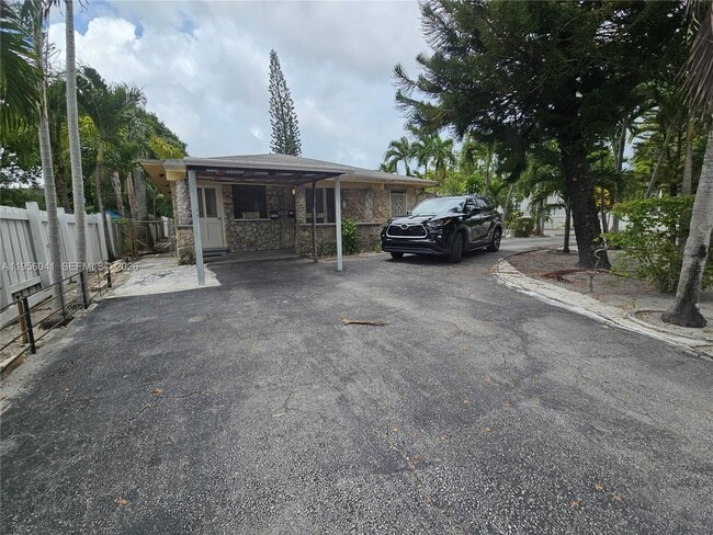 Building Photo - 2323 Polk St