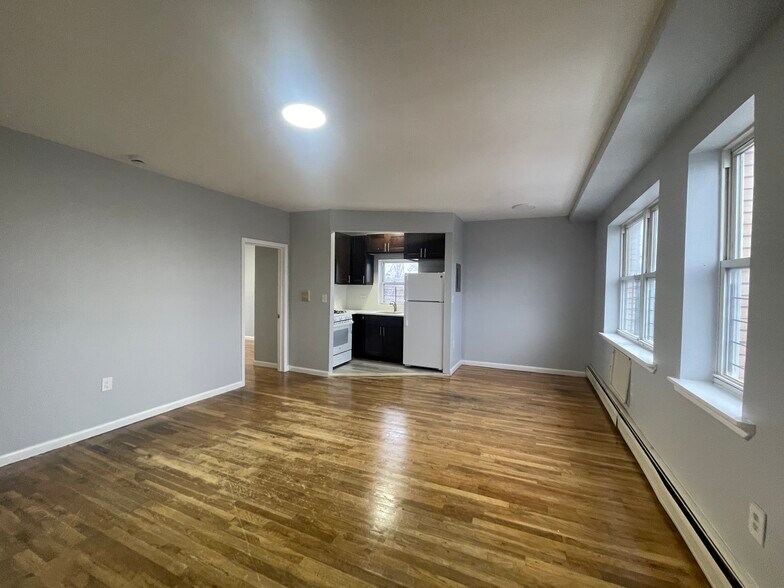 Building Photo - 3222 Tibbett Ave