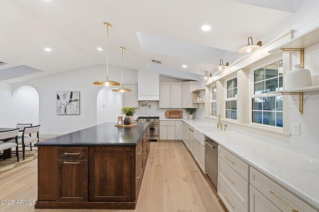 Building Photo - 2315 N 42nd St