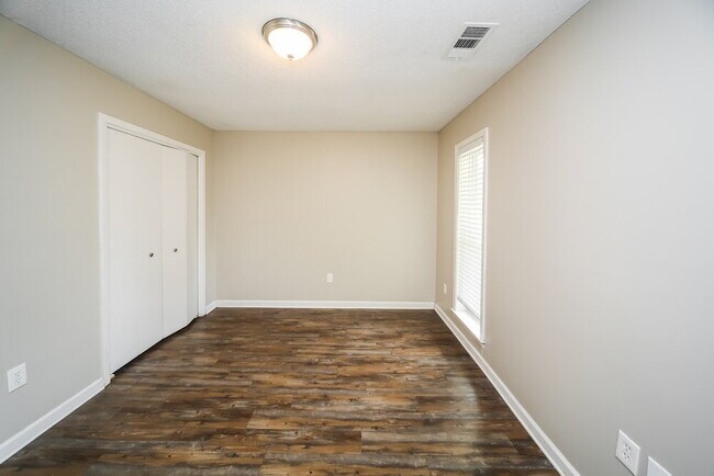 Building Photo - 4512 Trout Valley Dr