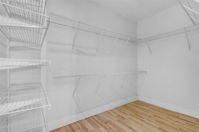 Building Photo - 12845 SW 49th Terrace