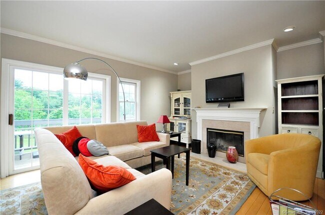 Building Photo - 93 Litchfield Ponds Dr