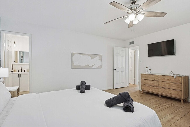 Building Photo - 5632 Terry St