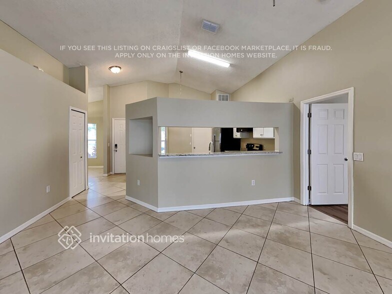 Building Photo - 16015 Buxley Ct