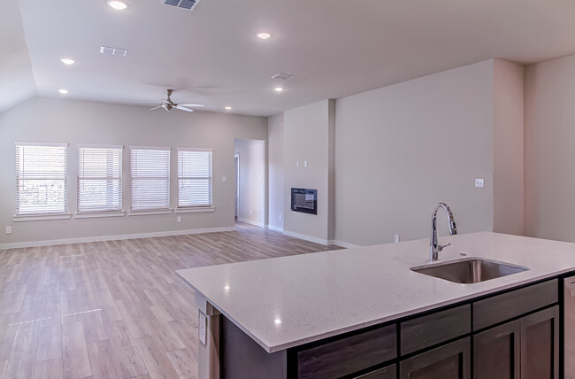 Building Photo - 5403 Big Thicket Ln