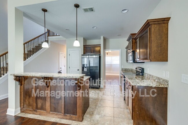 Building Photo - 1634 Earl Ct