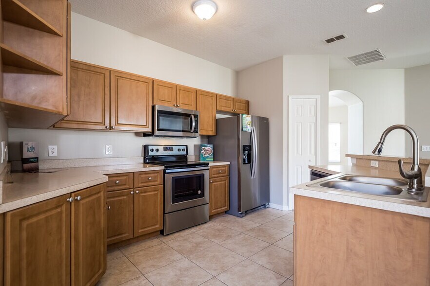 Building Photo - 184 Aurelia Ct