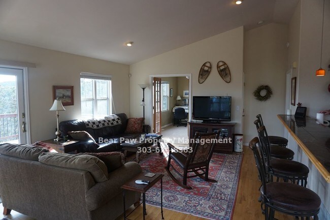 Building Photo - Short Term June-Oct  FURNISHED Home