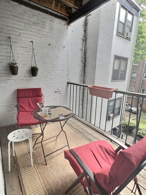 Building Photo - 397 Harvard St