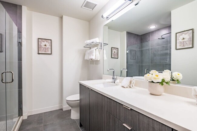 Building Photo - 1411 S Michigan Ave