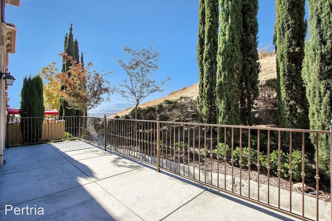Building Photo - 3 br, 2.5 bath House - 778 Batista Drive