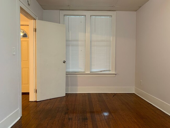 Building Photo - Two Bedroom House in Muskegon