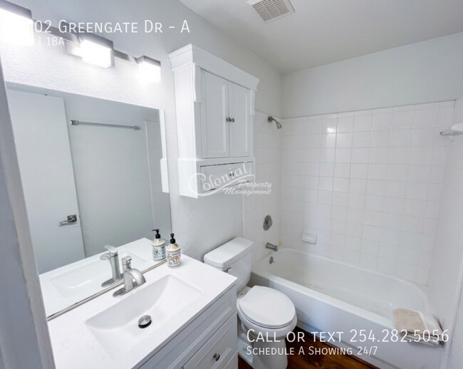 Building Photo - 5902 Greengate Dr