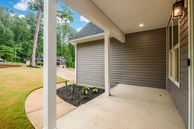 Building Photo - 1824 Irish Blvd